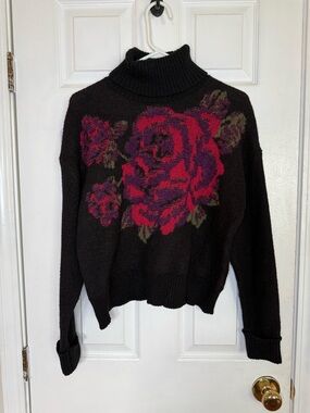 SO Black Turtleneck Sweater with Rose Graphic